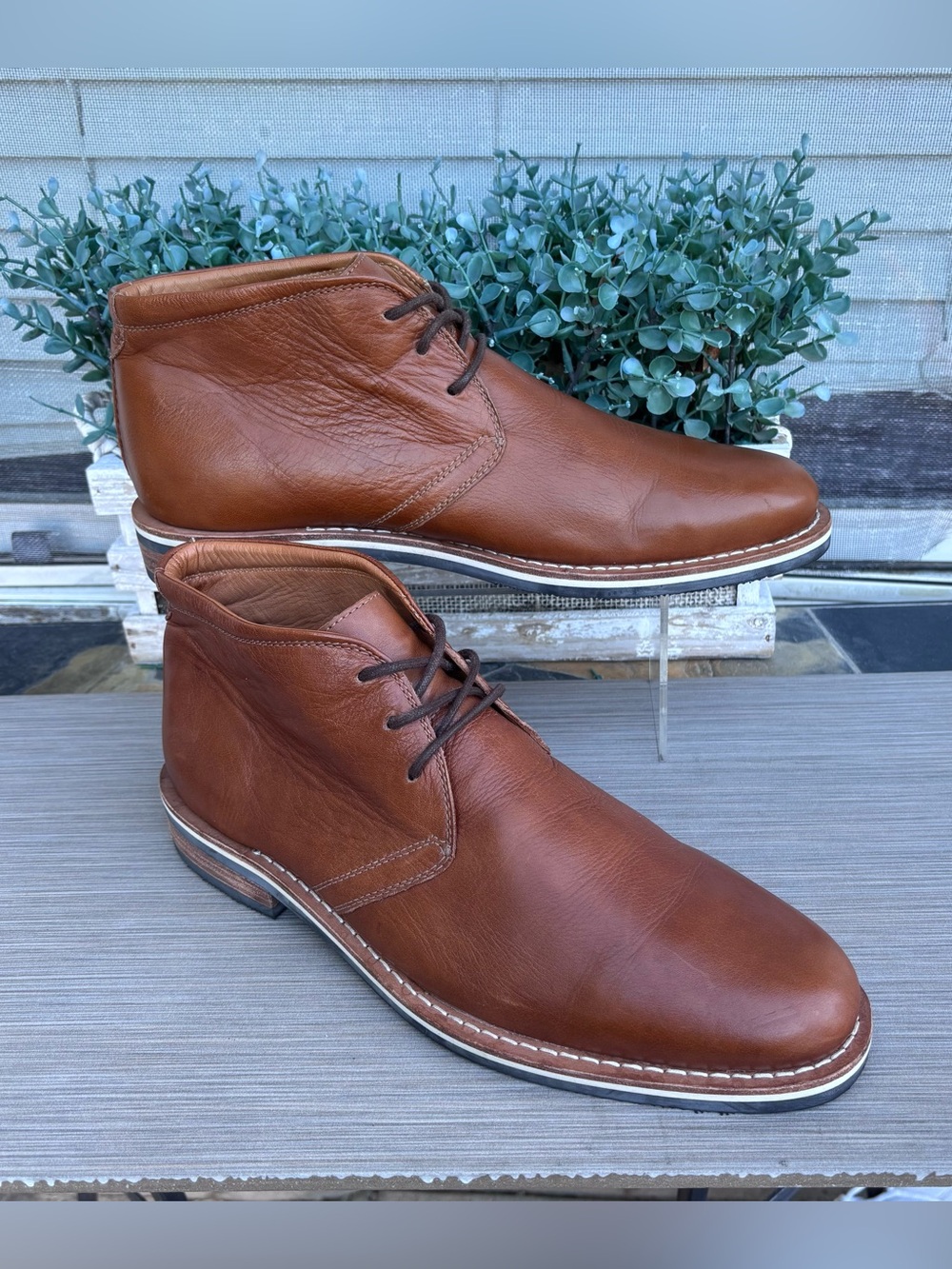 HELM Chukka Boots